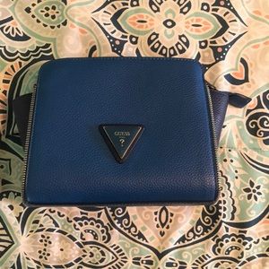 GUESS crossbody handbag with adjustable strap